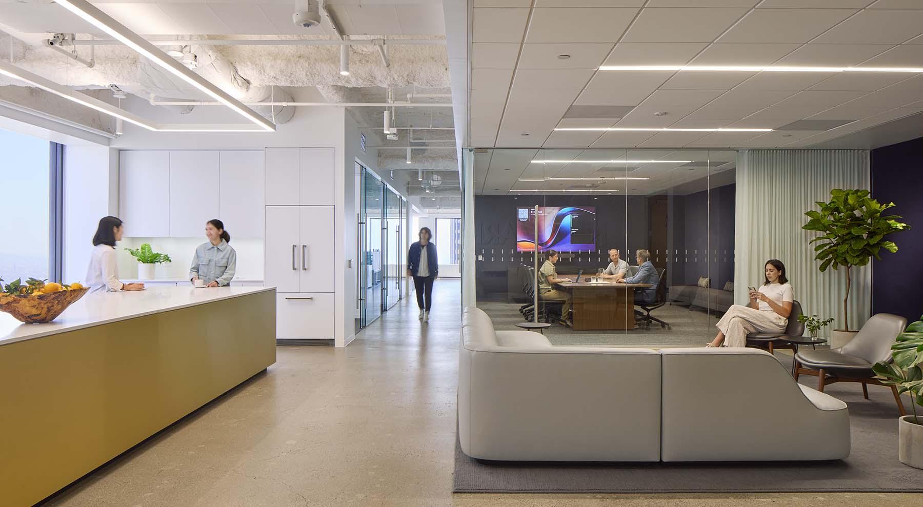 Seem 1 Kitchen and Sitting Area