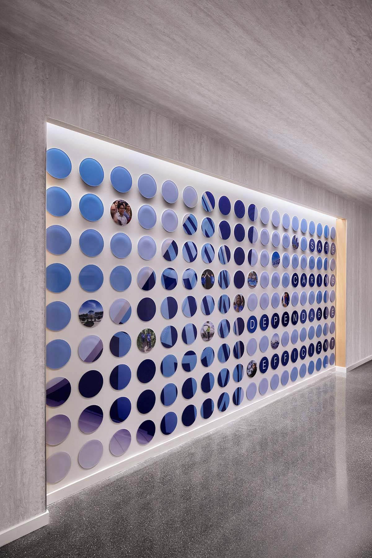 Seem 2 Perimeter Corridor