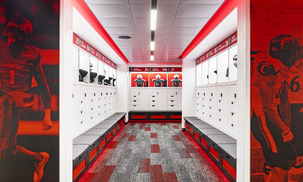 FSM4L_UC_LockerRoom_02