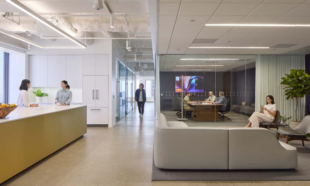 Seem 1 Kitchen and Sitting Area