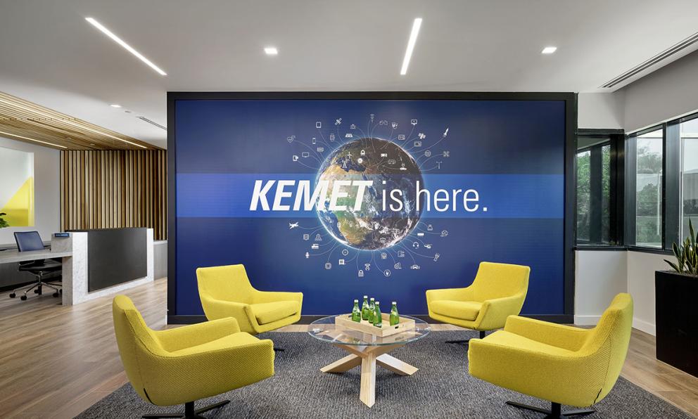 Kemet Waiting Area Seem 2 3.5" Downlights