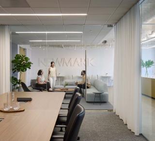 Seem 1 Recessed Conference Room