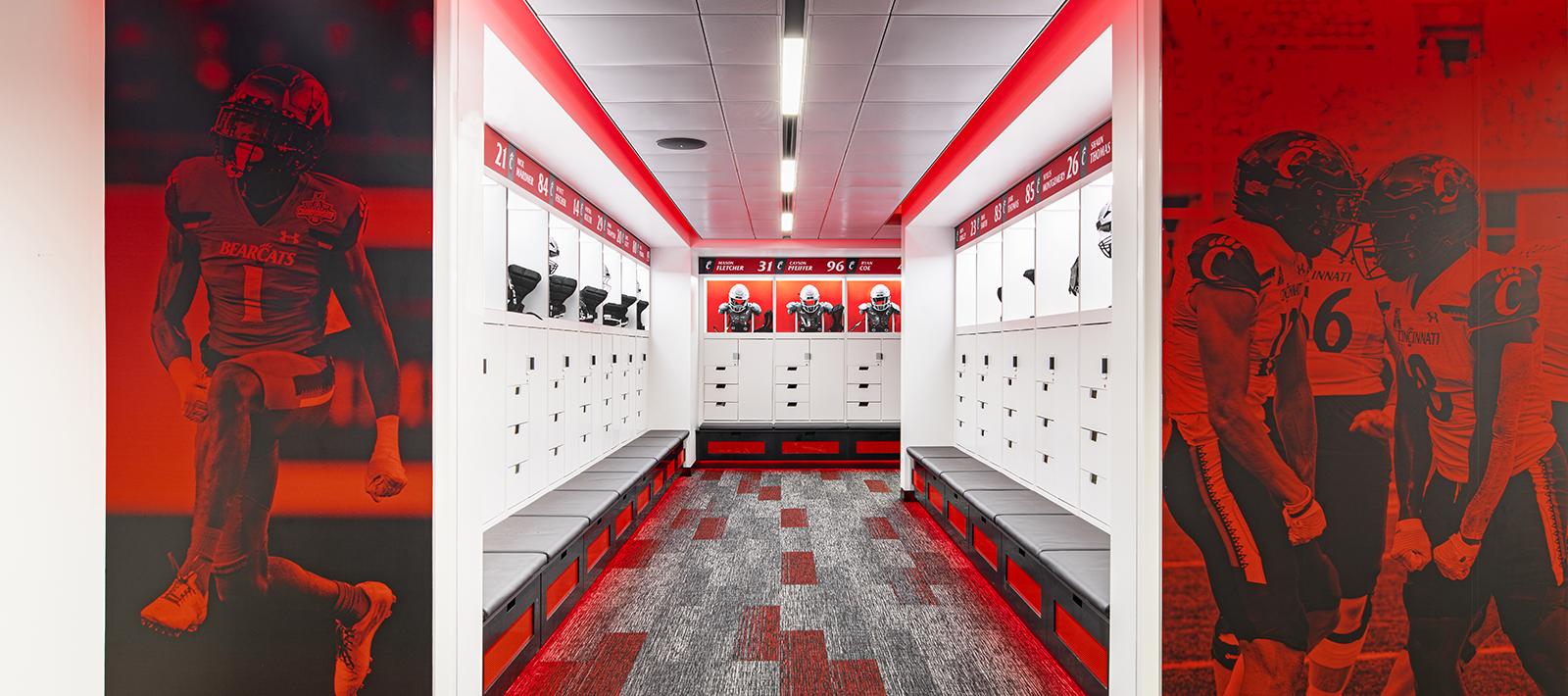 FSM4L_UC_LockerRoom_02